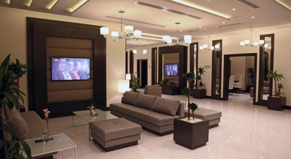 Studio Apartment, 1 King, Sofa bed, Garden view